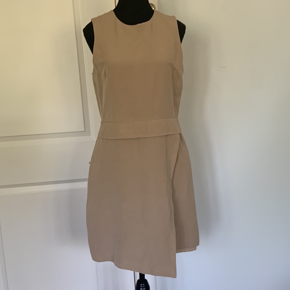 BANANA REPUBLIC TAN LINEN SLEEVELESS DRESS, KNEE LENGTH/ LINED / SIZE 6